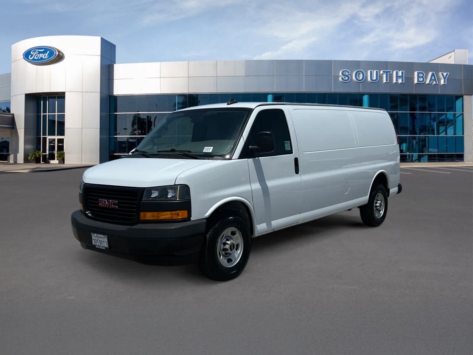 2023 GMC Savana Cargo Van